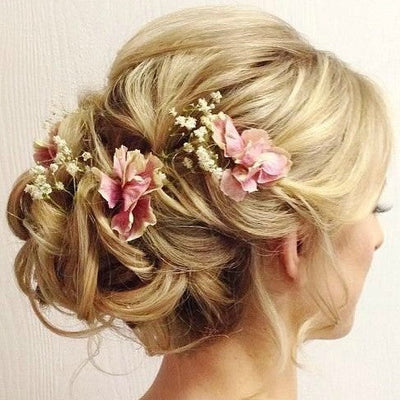 How To Incorporate Flowers into Your Hair